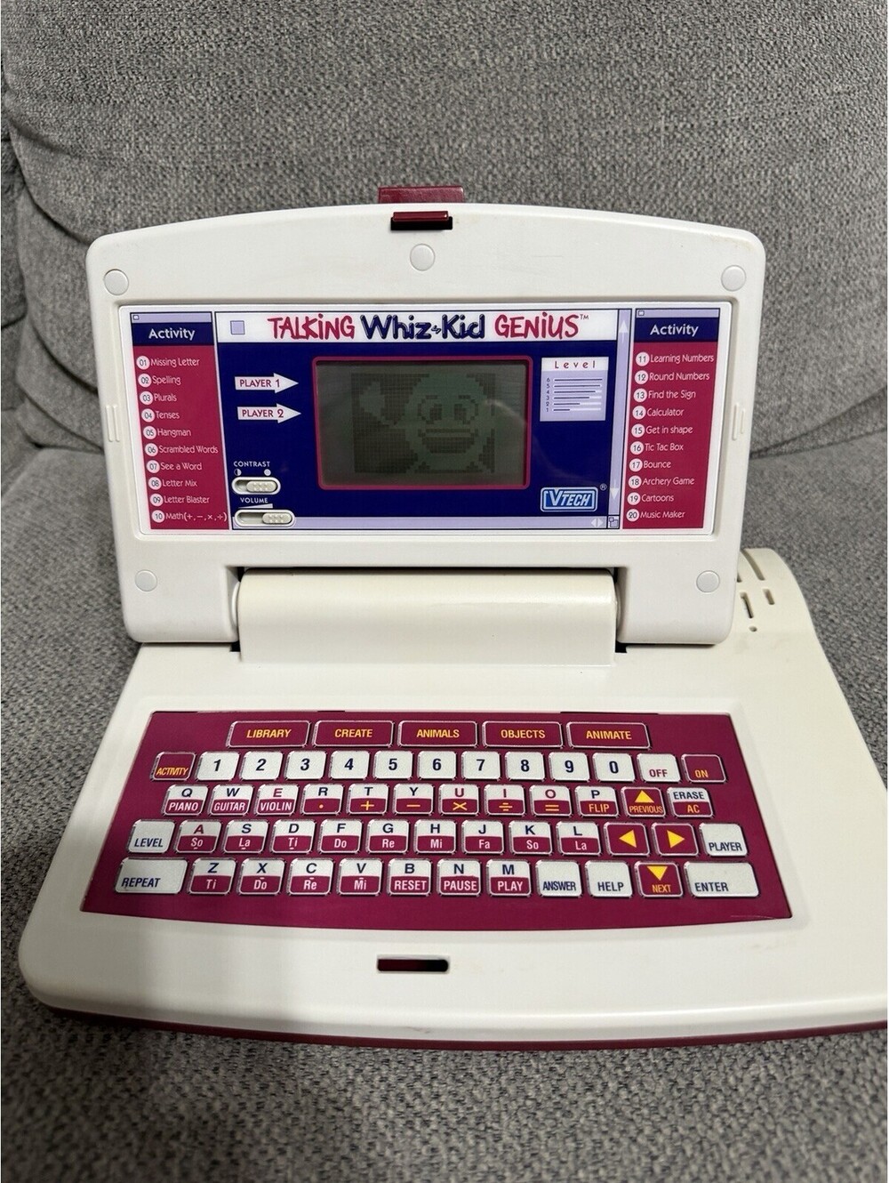 VTG VTech Talking Whiz Kid Genius Laptop Learning System